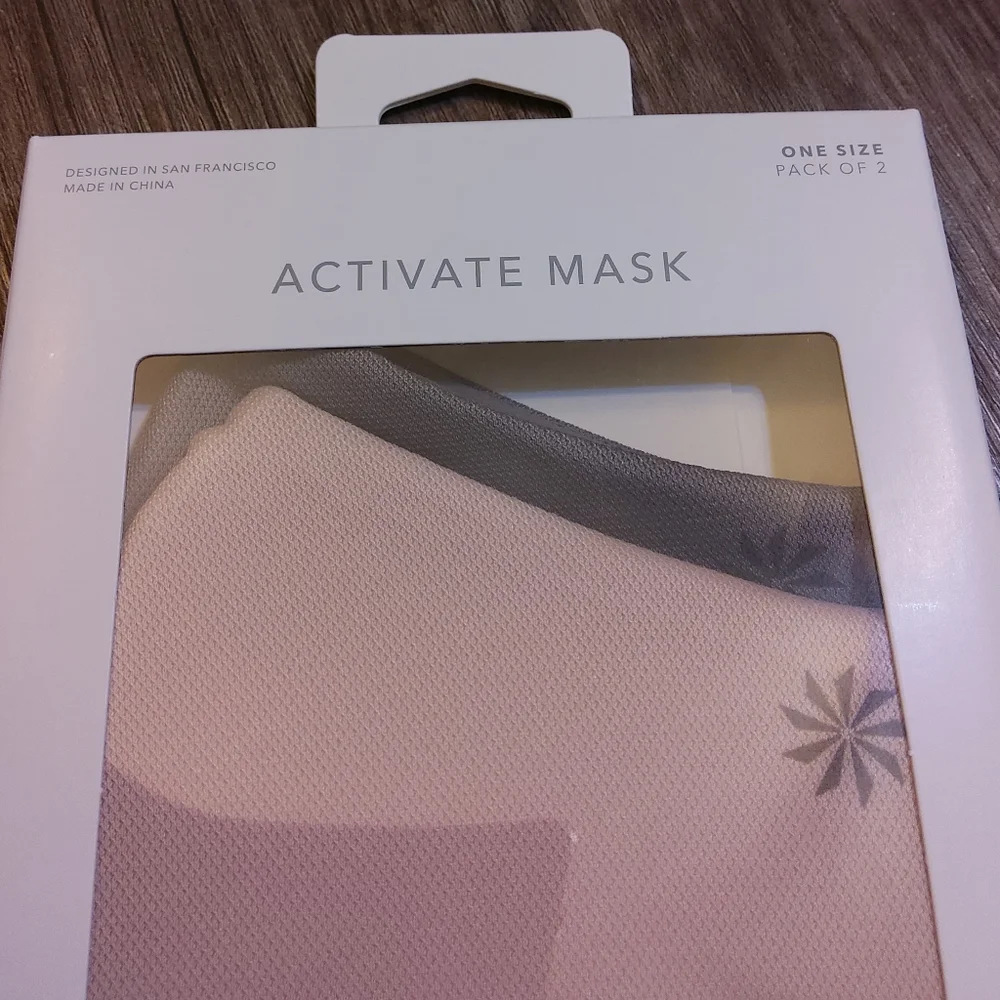 ATHLETA Women's Activate Face Mask 2 Pack NWT